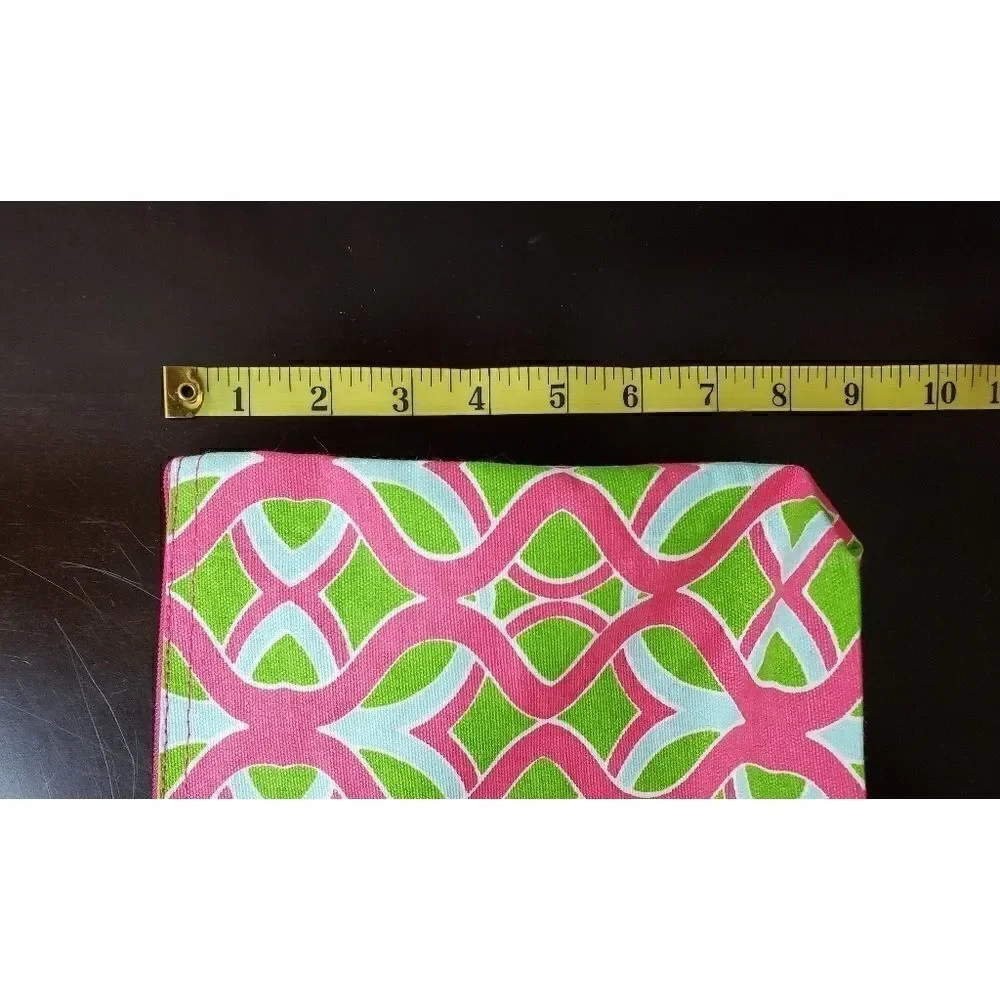 Buckhead Betties Zipper Bag  - Picture 6 of 6